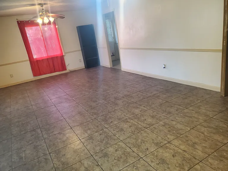 2206 Wellborn Dr — Photo 2