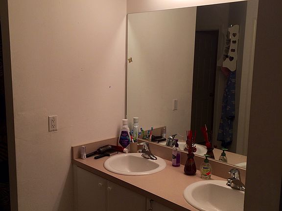 5th image of 1100 Diplomat Pkwy E