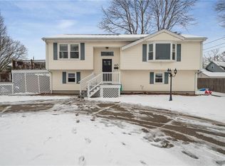 60 Read St, Riverside, RI 02915