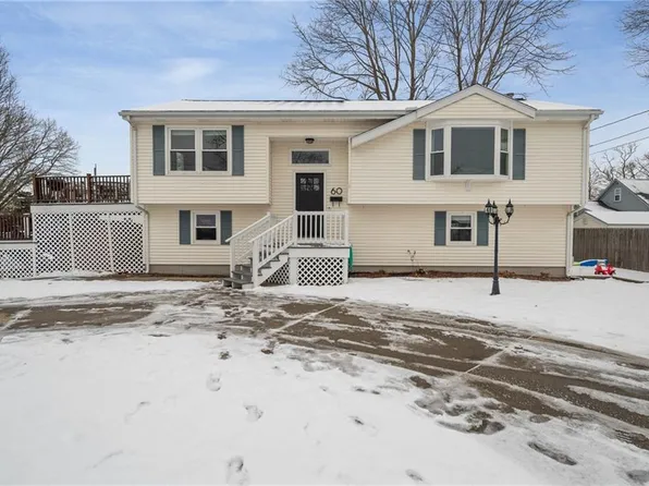 60 Read St, Riverside, RI 02915