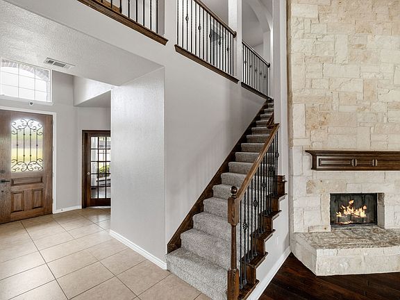 3rd image of 10582 Toffenham Dr