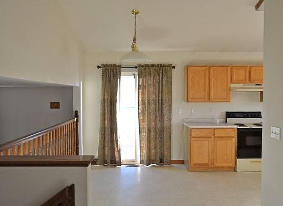 5th image of 8276 Centennial Trl