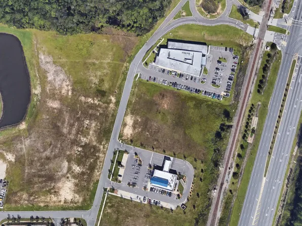 7215 Golden Wings Rd, Jacksonville, FL 32244