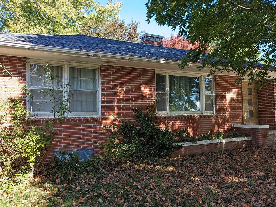 402 E Main St, Exira, IA 50076 MLS 11216566 Zillow