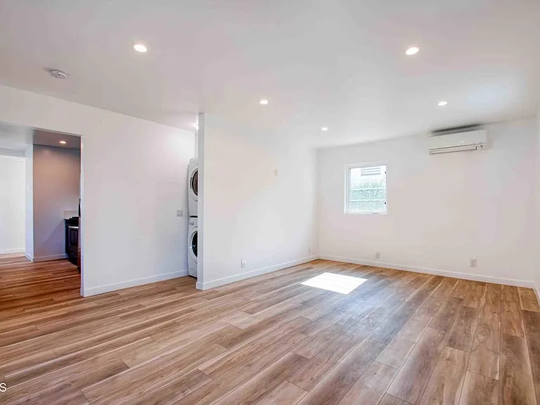3185 Larga Ave — Photo 3