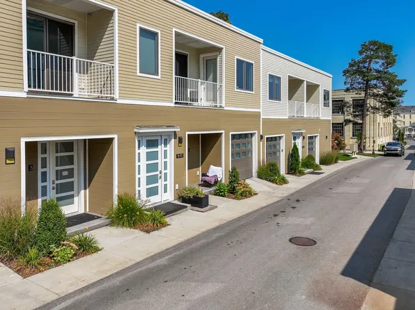 1388 Gray Dr Unit 10, Traverse City, MI 49684