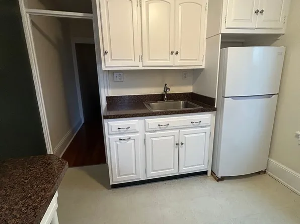 556 N Plum St, Lancaster, PA 17602