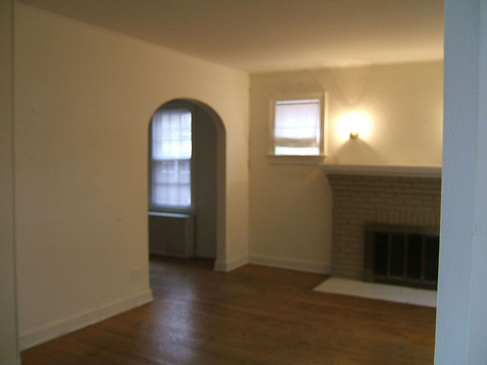 Level2 (main) living