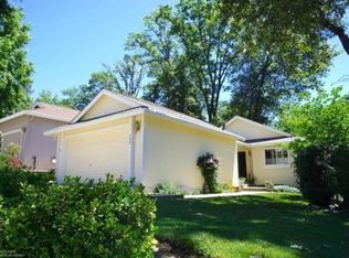 242 Fairmont Dr, Grass Valley, CA 95945