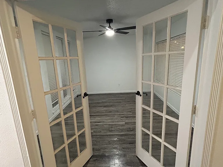 4716 Cashel Cir — Photo 12