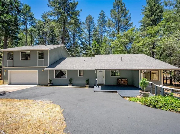 5582 Sierra Springs Dr, Pollock Pines, CA 95726