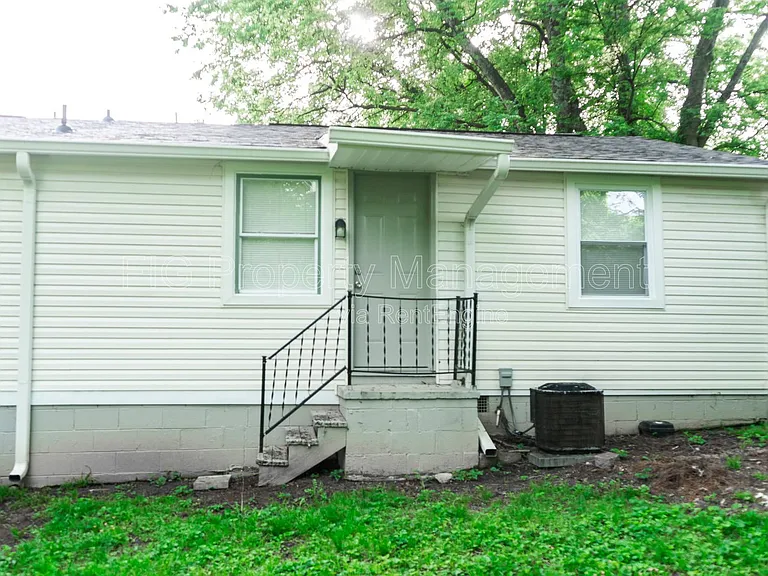 3715 Sisk Rd #6 — Photo 11