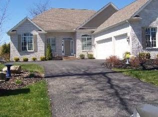 3222 Stone Wall Rd, Maumee, OH 43537