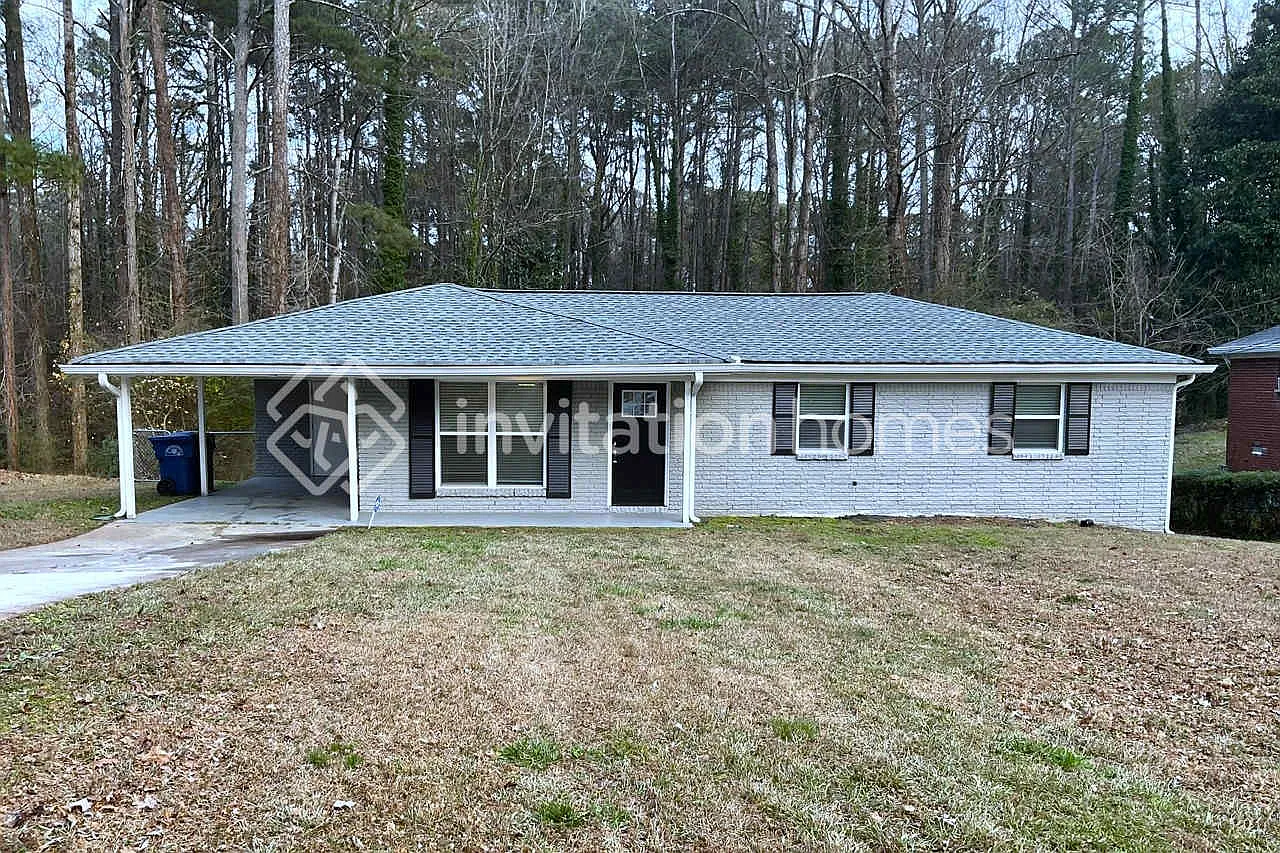 4422 Lovridge Dr Atlanta, GA 30331 — Photo 1