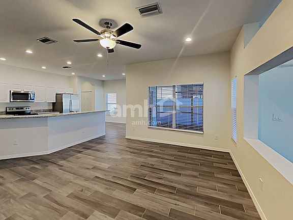 5th image of 9937 Jasmine Brook Cir