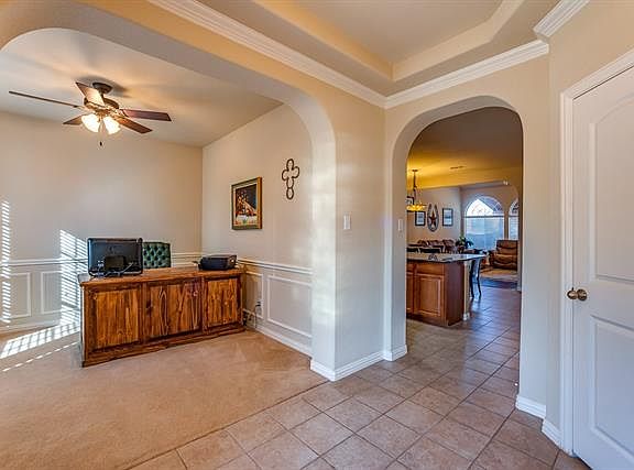 3rd image of 2305 Elm Valley Dr