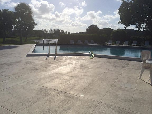 4th image of 2805 Casita Way #2