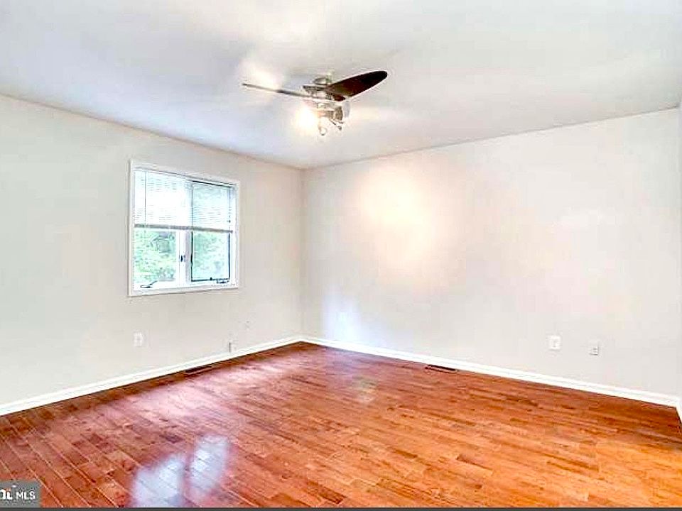 Master Bedroom, has Walk-In Closet