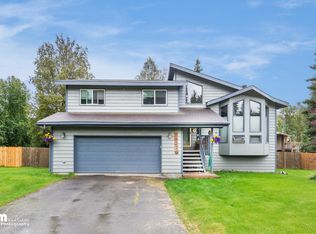 19274 Middleton Loop, Eagle River, AK 99577