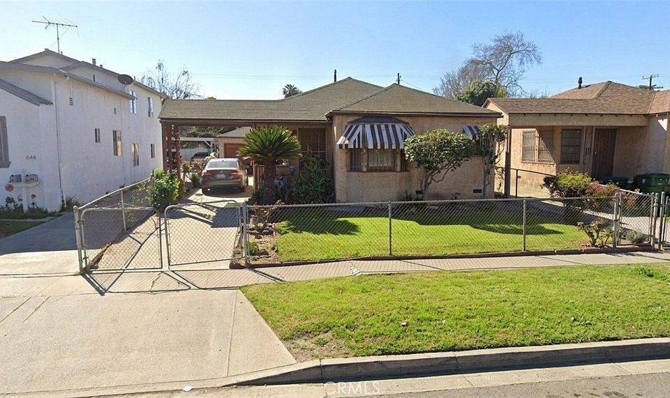 1st image of 640 E 81st St