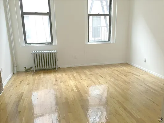 Rented by DSA Realty | media 23