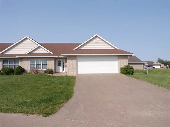 1487 Ridgeview Ave, West Liberty, IA 52776