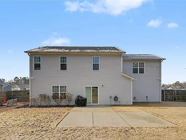 143 Ledgebrook Ln — Photo 6