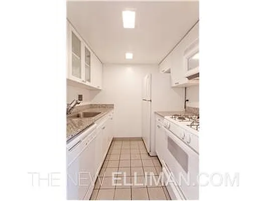 Rented by Douglas Elliman | media 6