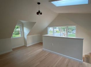 88 Roger Williams Ave, Rumford, RI 02916