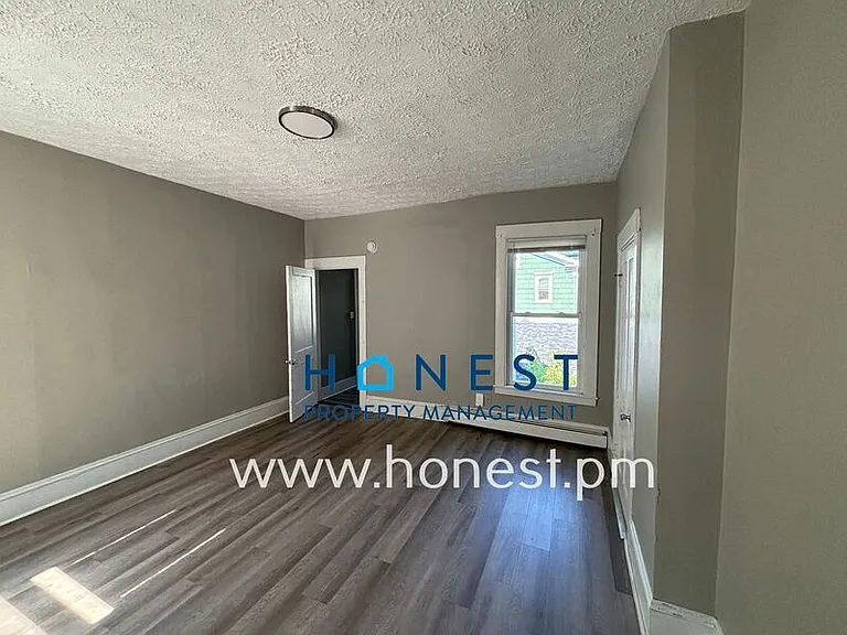 9 Maple St #4 — Photo 9