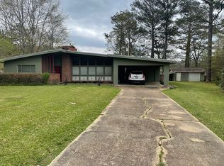 224 Hillcrest Dr, Kosciusko, MS 39090