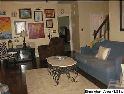4th image of 5826 Rosewood Dr