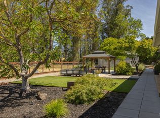 4330 Roblar Rd, Petaluma, CA 94952