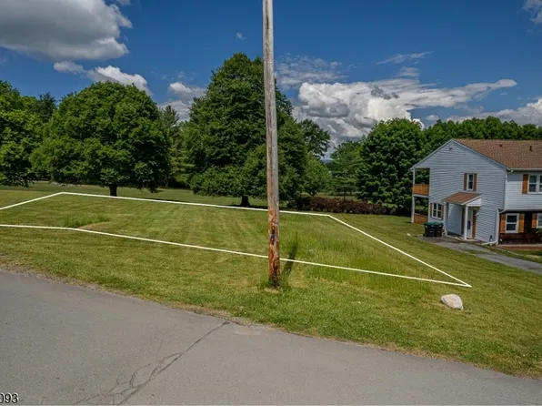 316 Shore Drive, Montague Twp., NJ 07827