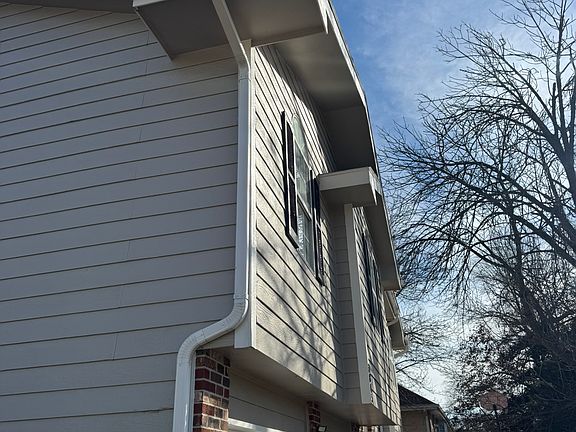 2nd image of 3805 S New York Ave