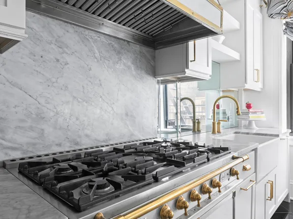 490 West End Avenue image 10 of 17