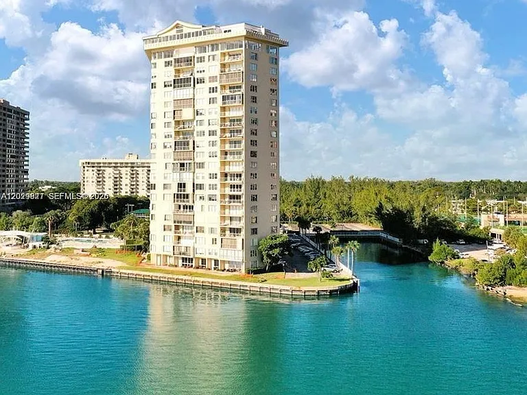 11111 Biscayne Blvd #6H — Photo 10
