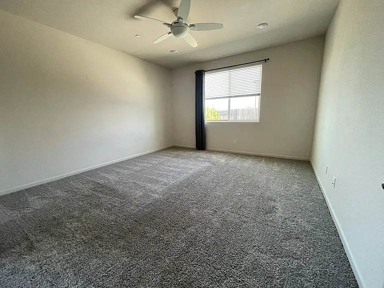 5032 Grasscreek Dr — Photo 15