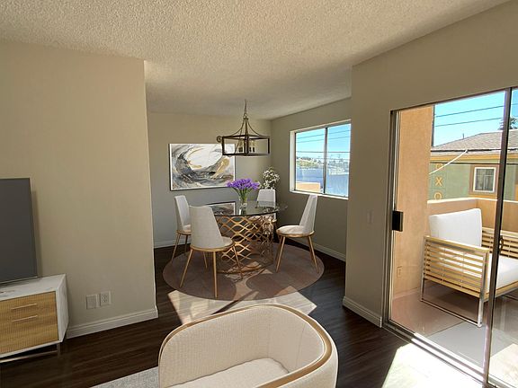 2nd image of 1342 10th St APT 204