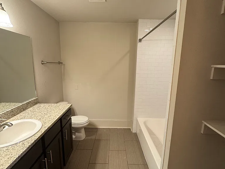 519 E Capitol Ave #1C — Photo 11
