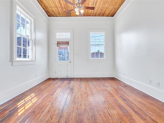 3rd image of 623 Tricou St