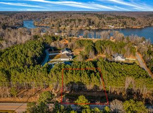 1404 Broadway Lake Rd, Anderson, SC 29621