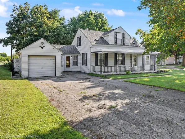27194 W Huron River Dr, Flat Rock, MI 48134