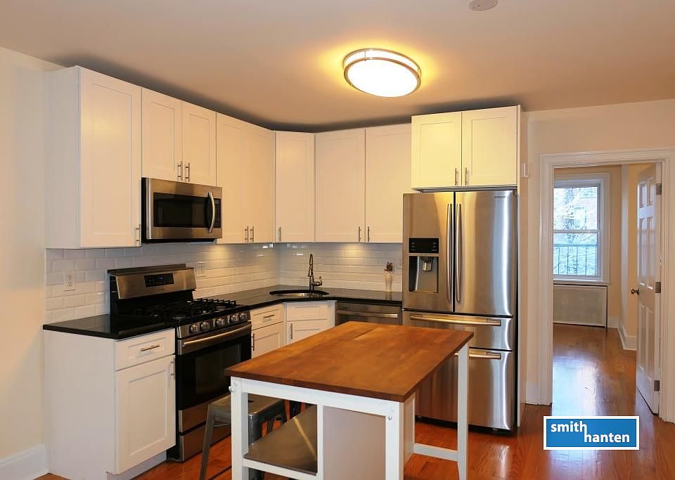 1st image of 143 Wyckoff St #2