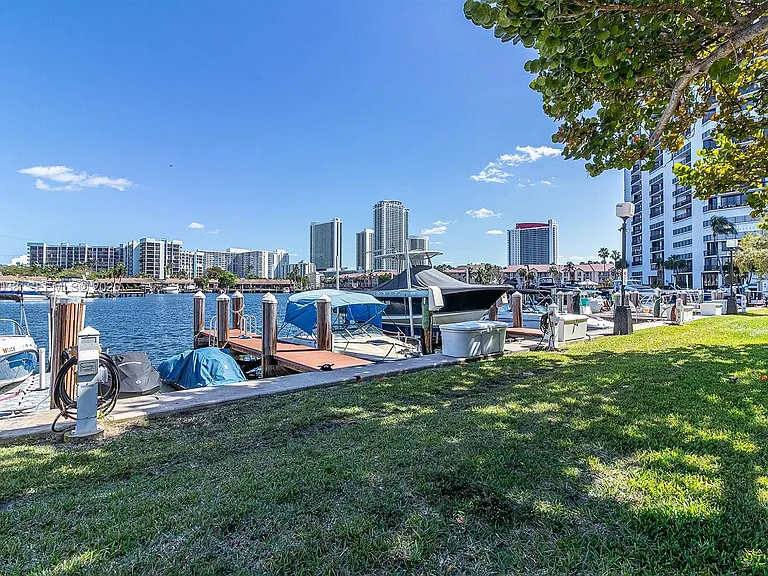 500 Three Islands Blvd #222 — Photo 22