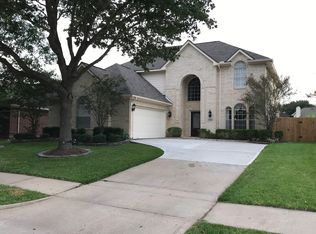 506 Jays Ln, Stafford, TX 77477