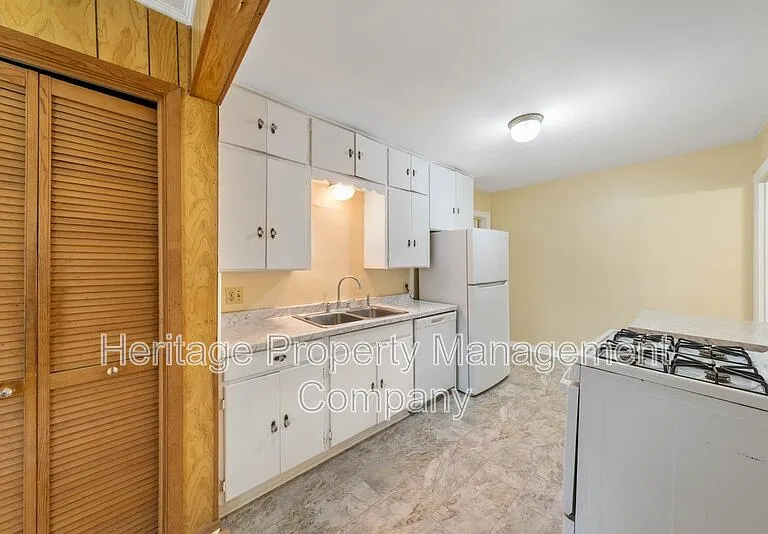 229 Alexander Hamilton Dr #1 — Photo 11