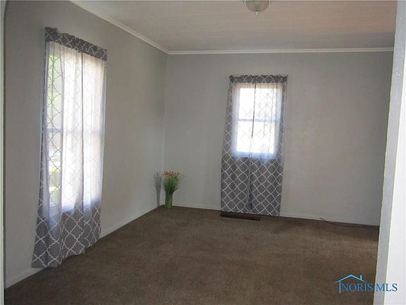 3rd image of 1117 Navarre Ave