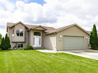 807 16th Ave W, West Fargo, ND, 58078