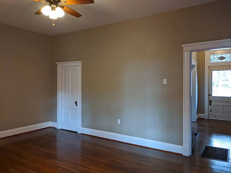 2221 Scott Blvd — Photo 9